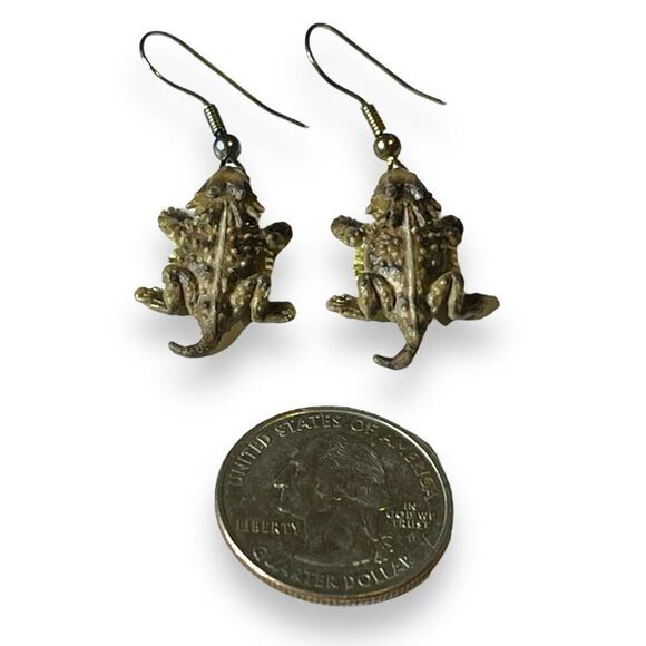 Horned Frog Rubberized Metal Earrings Hand-Painted Lifelike - Picture 5 of 5
